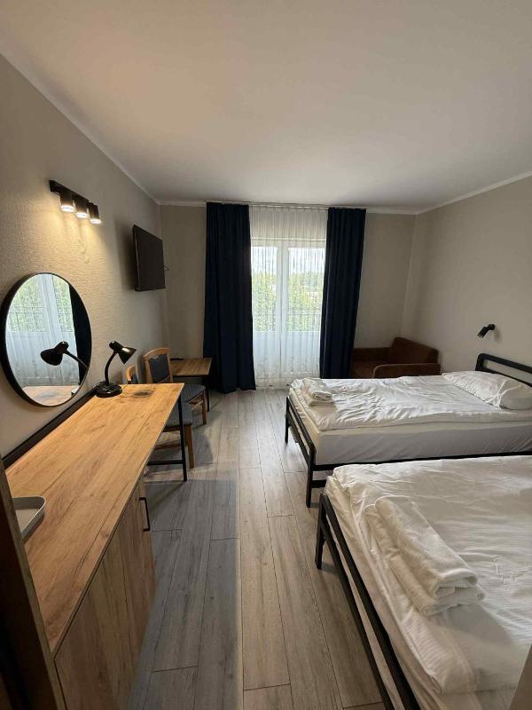 Classic Triple Room image 4