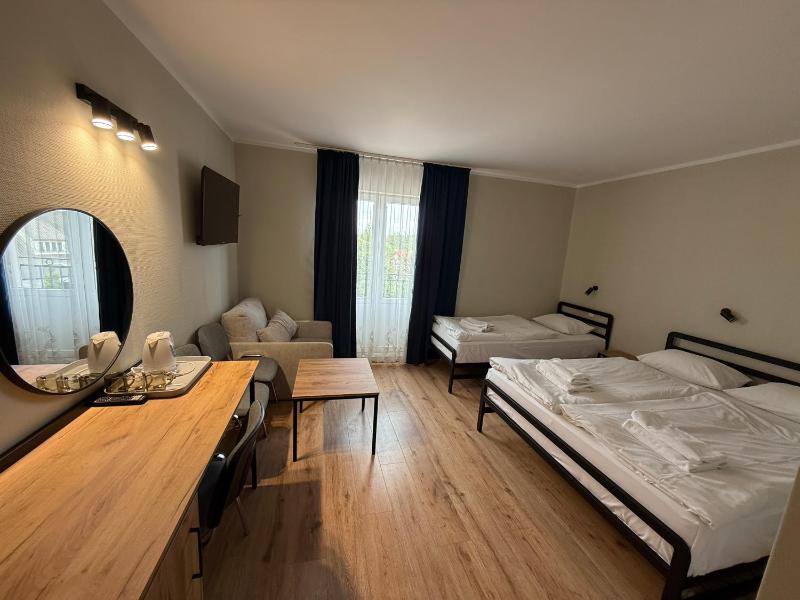 Classic Triple Room image 1
