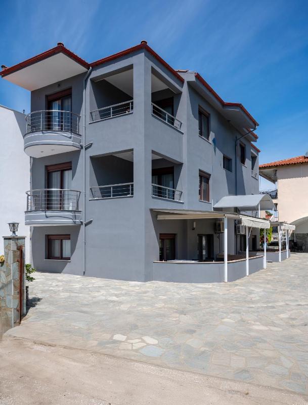 Deluxe Suite image 4