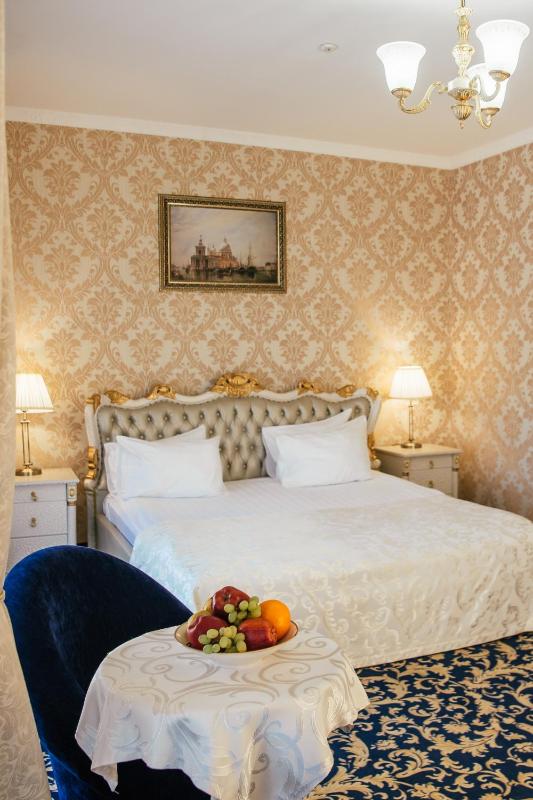 Romantic Suite image 1