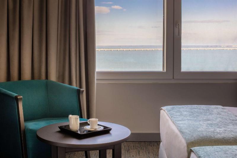 Superior Individual image 4