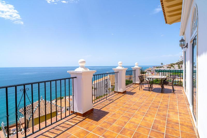 Villa Prime Seaview by Casasol - image 12