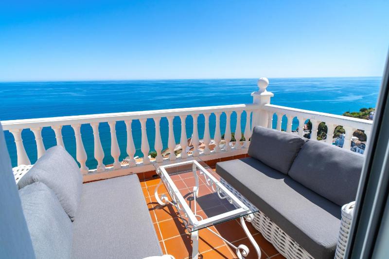 Villa Vista Deluxe by Casasol - image 36