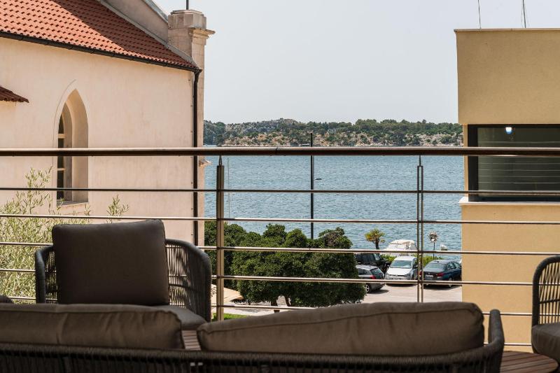 Armerun Heritage Hotel & Residences - image 13