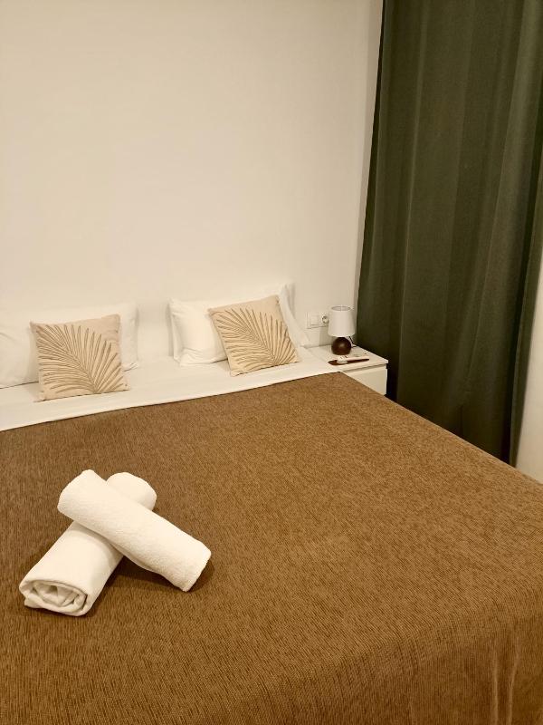 Budget Double Room image 4
