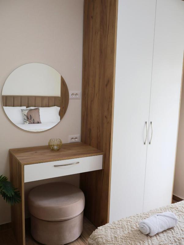 Fiora Apartment - image 8