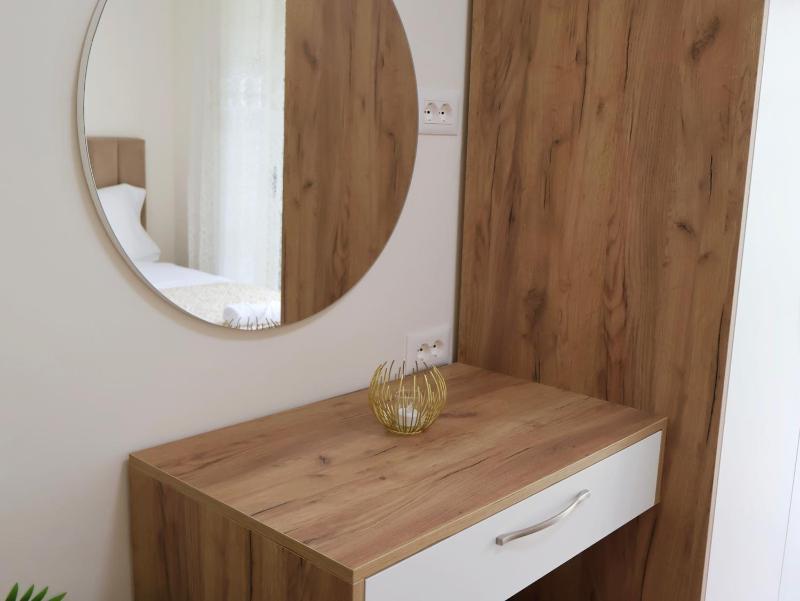 Fiora Apartment - image 6