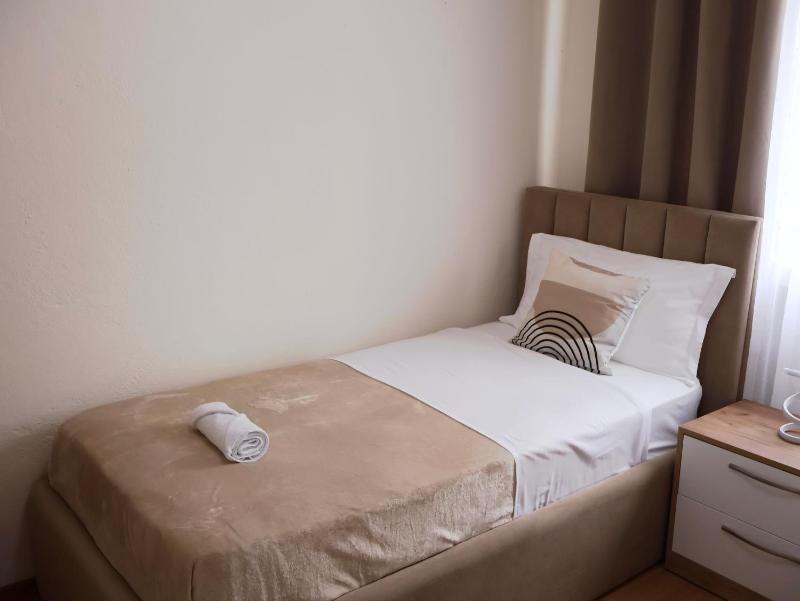 Fiora Apartment - image 15