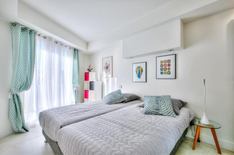 REF 1147 - Cannes Center - Apartment for rent - image 13
