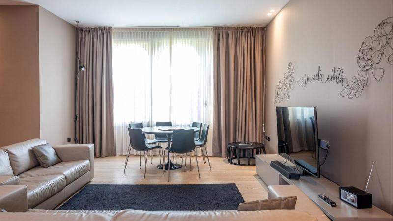 Suite with City View image 3