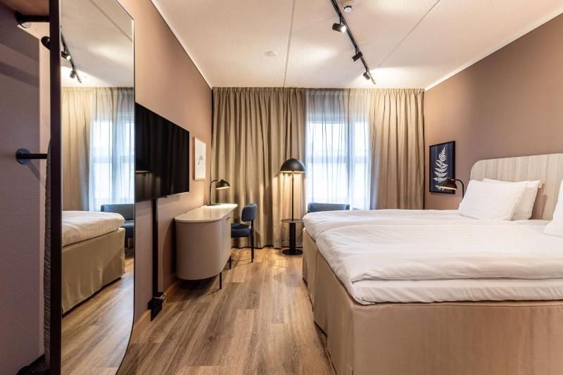 Superior Double Room image 1