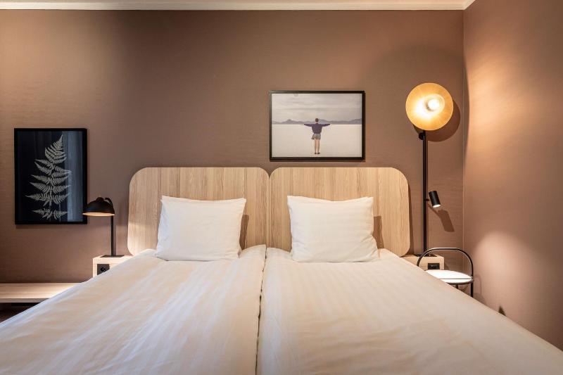 Superior Double Room image 4