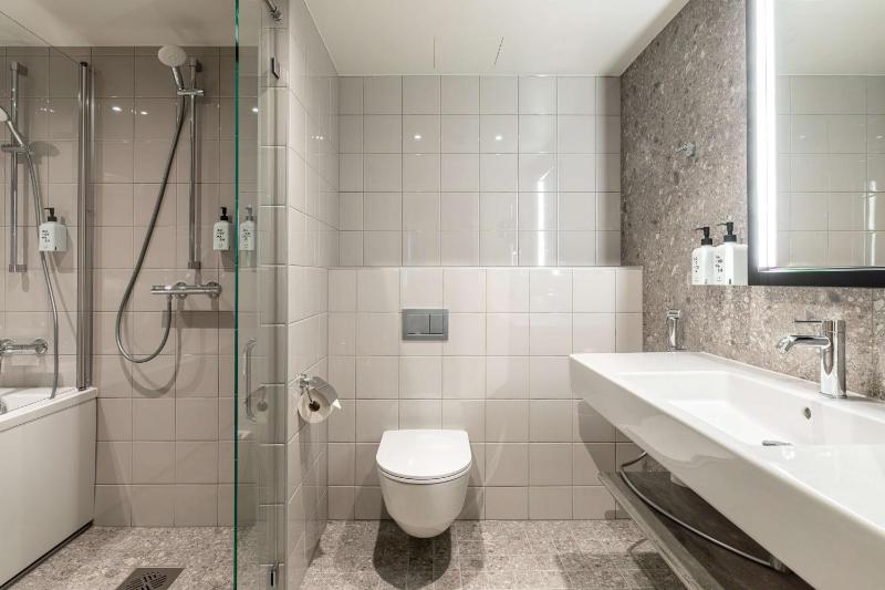 Junior Suite image 2