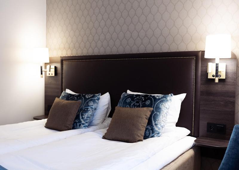 Double Room image 4