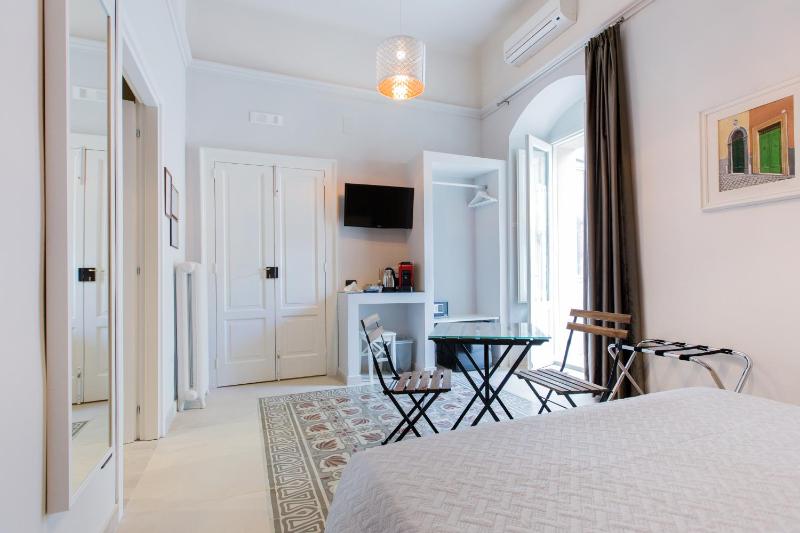 Double Room with Private Bathroom image 4