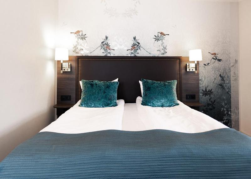 Superior Double Room image 1