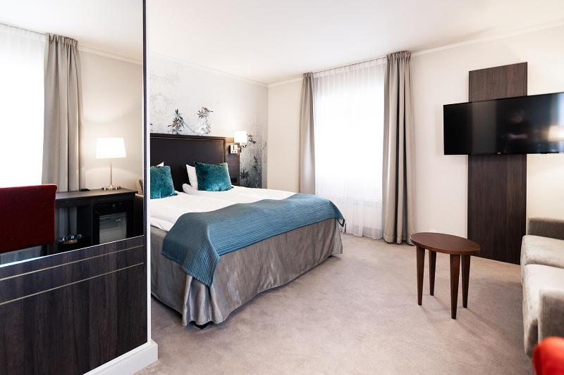 Superior Double Room image 4