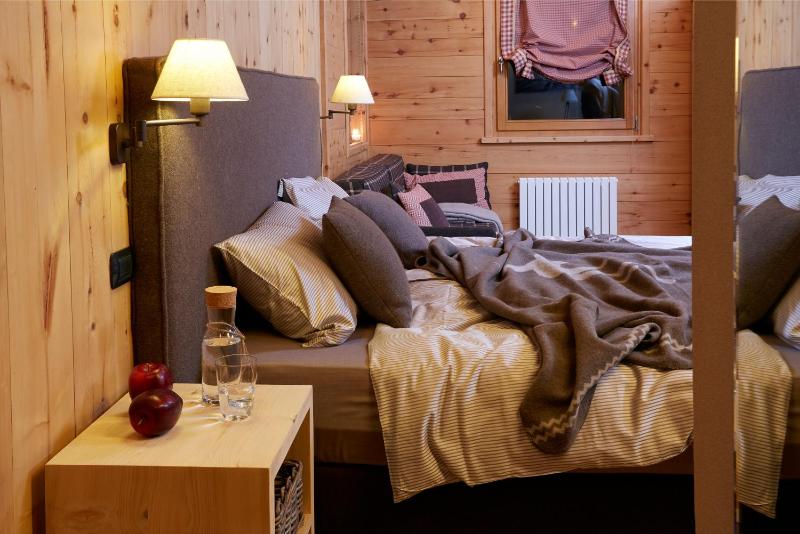 Triple Room with Balcony image 1