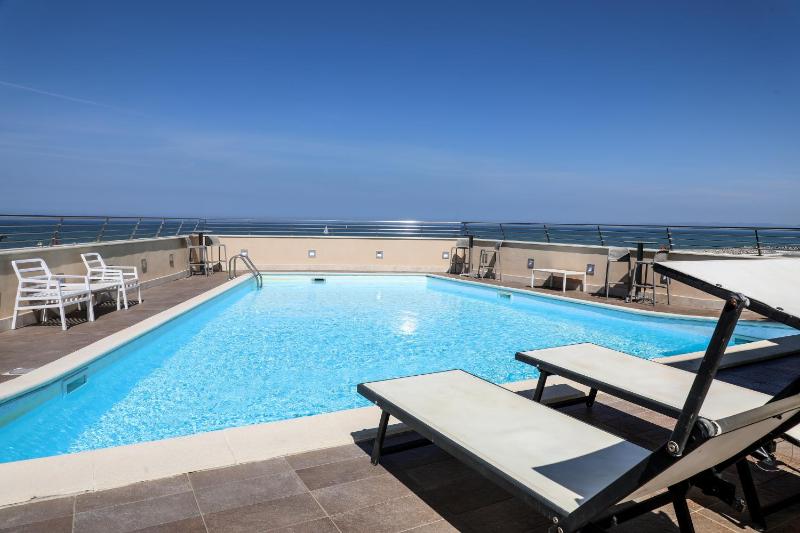 Hotel Tiber Rooftop & Wellness - image 4