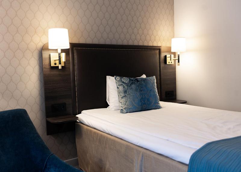 Single Room image 3