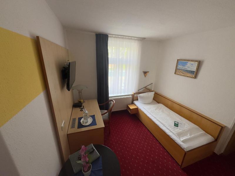 Single Room image 1