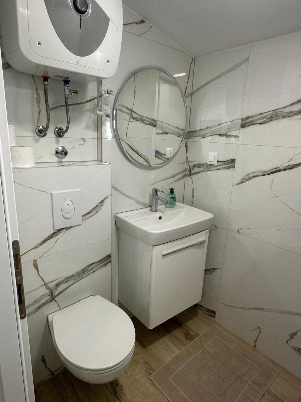 Studio Apartment with Terrace 4 image 4