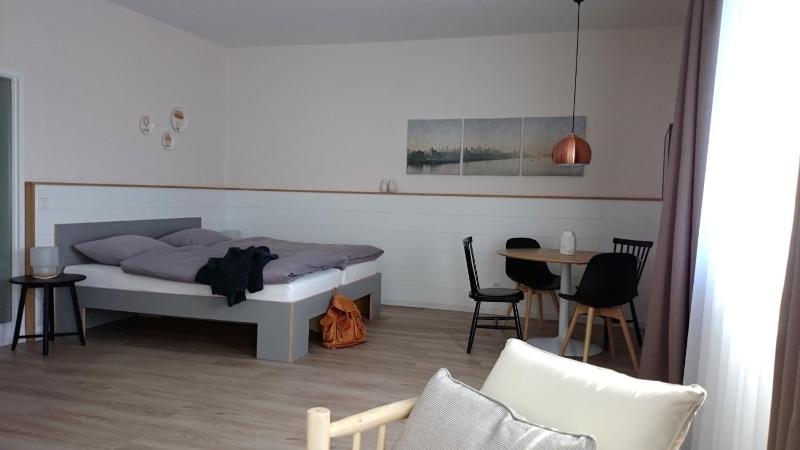 Premium Quadruple Room image 4