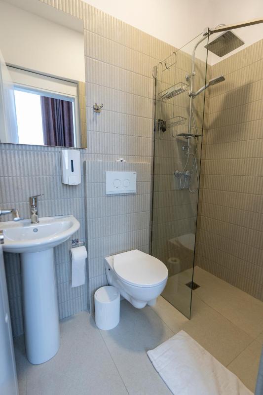 Gjuhadoli Hotel 2 - image 6