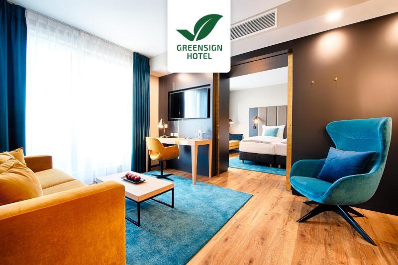 Junior Suite with Balcony image 1