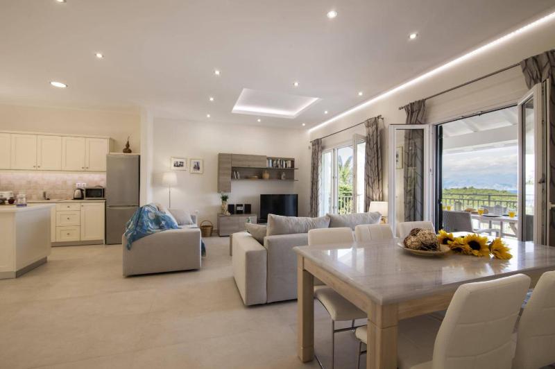Villa Petra by Villa Plus - image 19