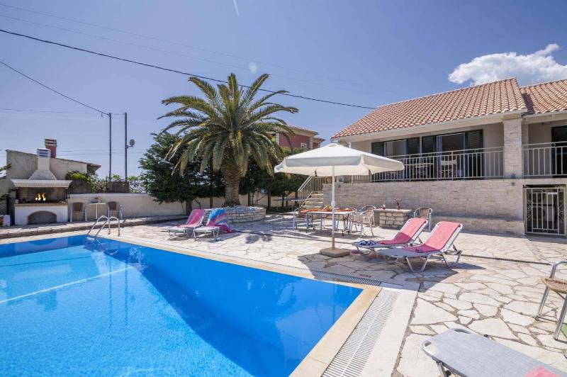 Villa Petra by Villa Plus - image 23