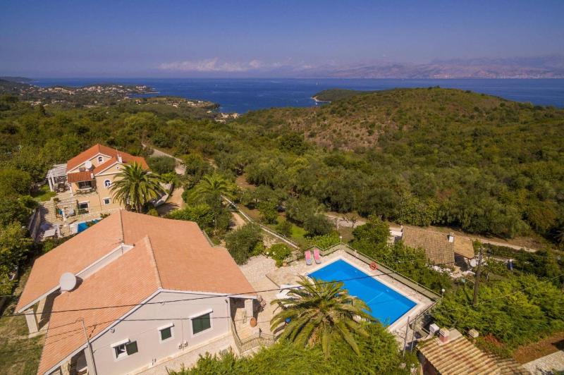 Villa Petra by Villa Plus - image 11