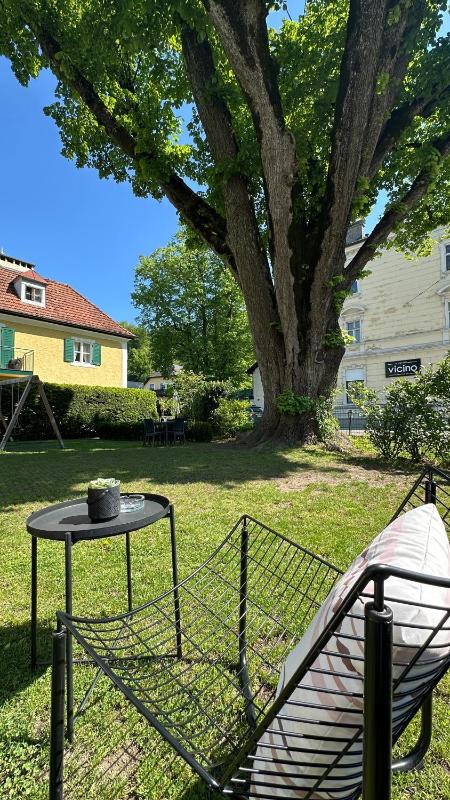 One-Bedroom Apartment image 3