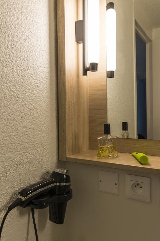 Double Room image 4
