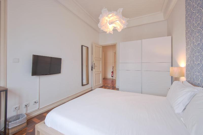 Standard Double Room with Shared Bathroom image 1