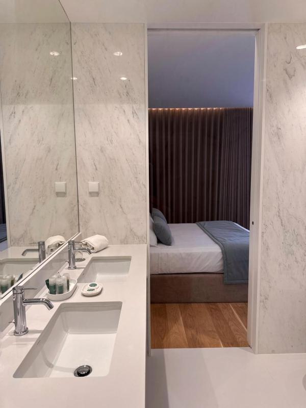 Double Room with Mountain View image 2
