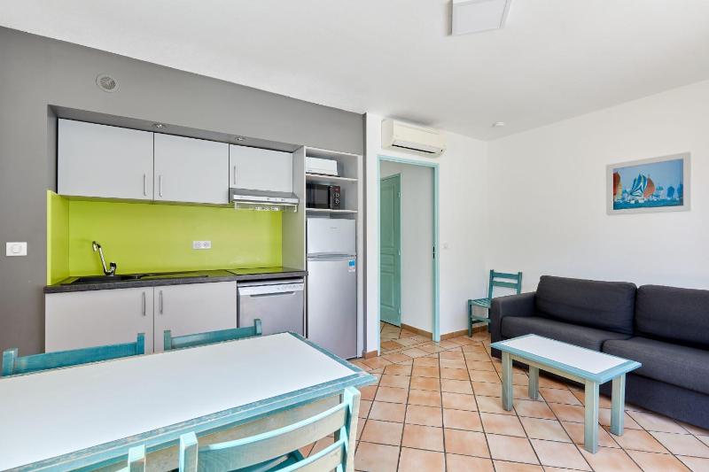 1 Bedroom Apartment (6 people) image 4