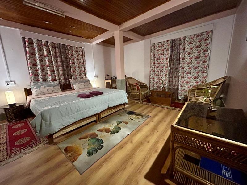 Olana House - image 17