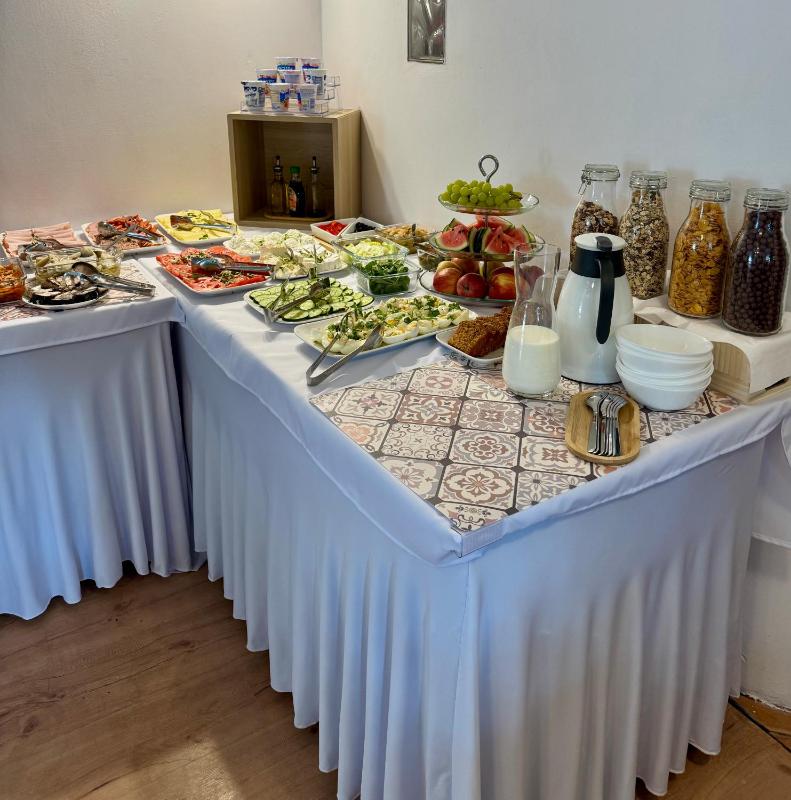 Pokoje i apartamenty Ula z pięknym ogrodem i śniadaniami - image 2