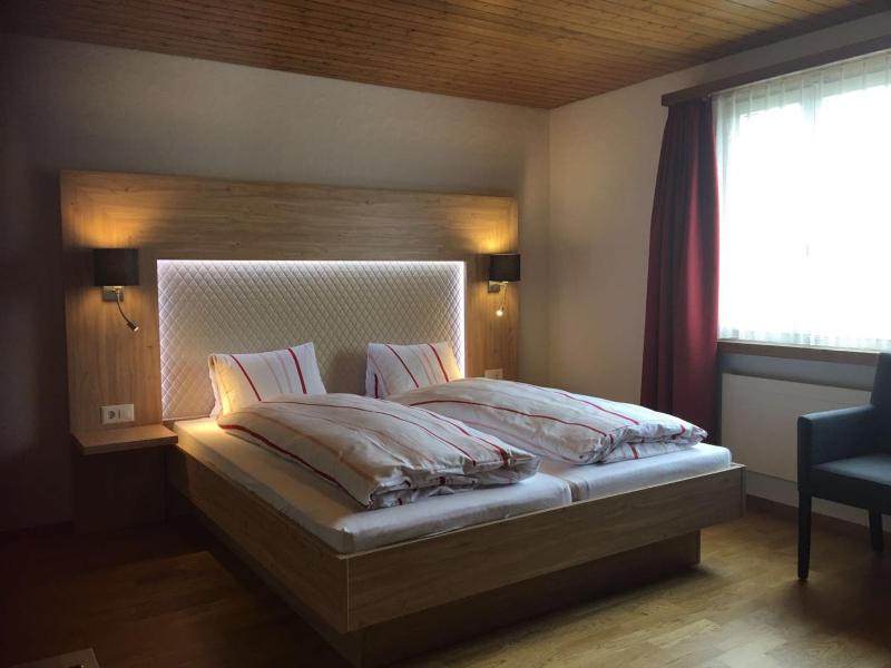 Double Room image 4