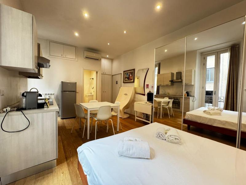 One-Bedroom Apartment image 3