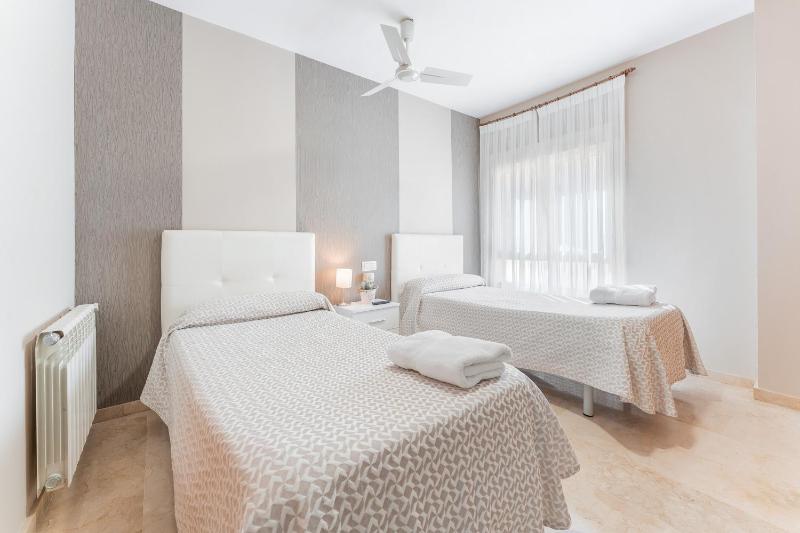 Twin Room image 1