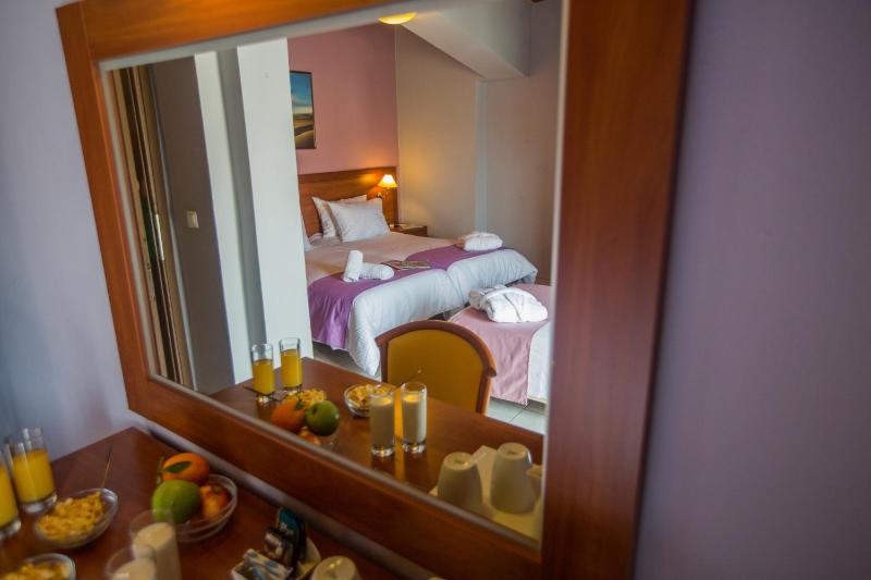 Triple Room image 3