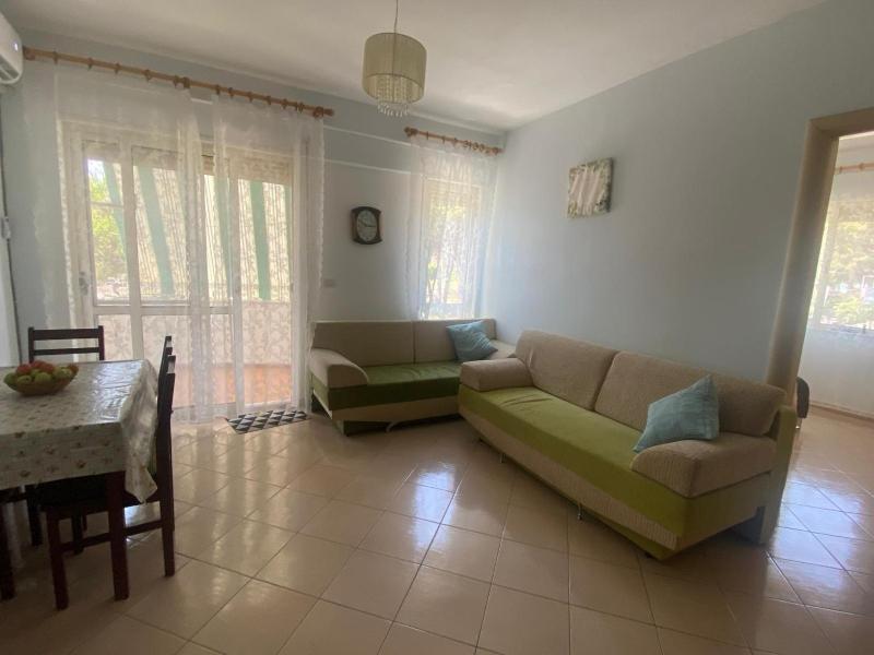 Pine beach apartment - image 10