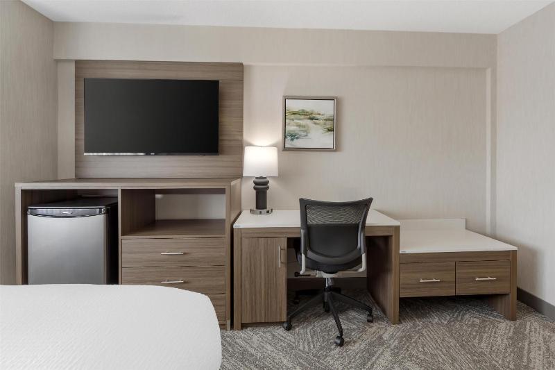 Best Western Cedar Park Inn - image 46
