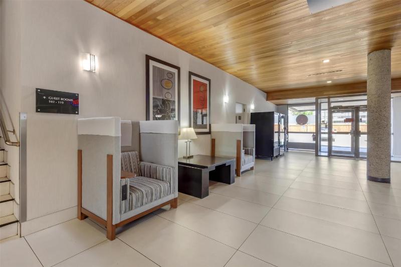 Queen Room with Two Queen Beds - Pet Friendly image 1
