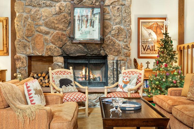 Foosball Table 4 Bedroom Plus Basement Steps from Shuttle Private Setting - image 42