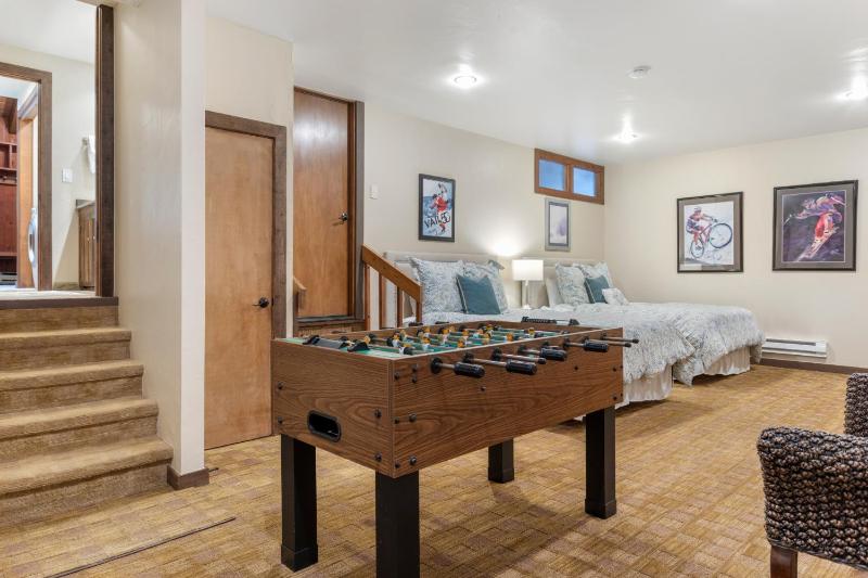 Foosball Table 4 Bedroom Plus Basement Steps from Shuttle Private Setting - image 23