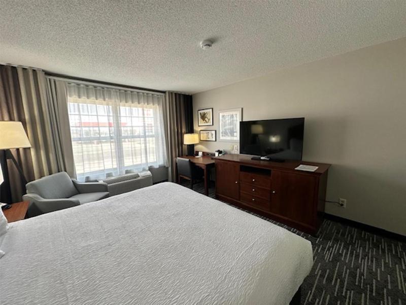 King Room - Non-Smoking image 4