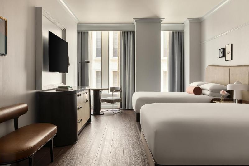Premium Queen Room with Two Queen Beds image 1